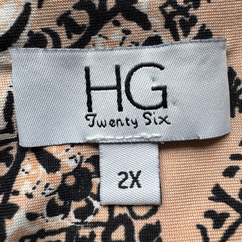 Black-Trim Beige & Black Printed V-Neck Tunic 0532 - Picture 4 of 7